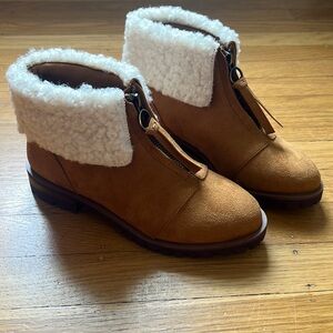 Saks Fifth Avenue Boots